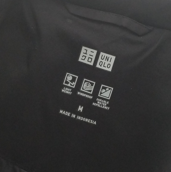 Like new UNIQLO WOMENS PUFFER JACKET PARKA SIZE M - Picture 7 of 7